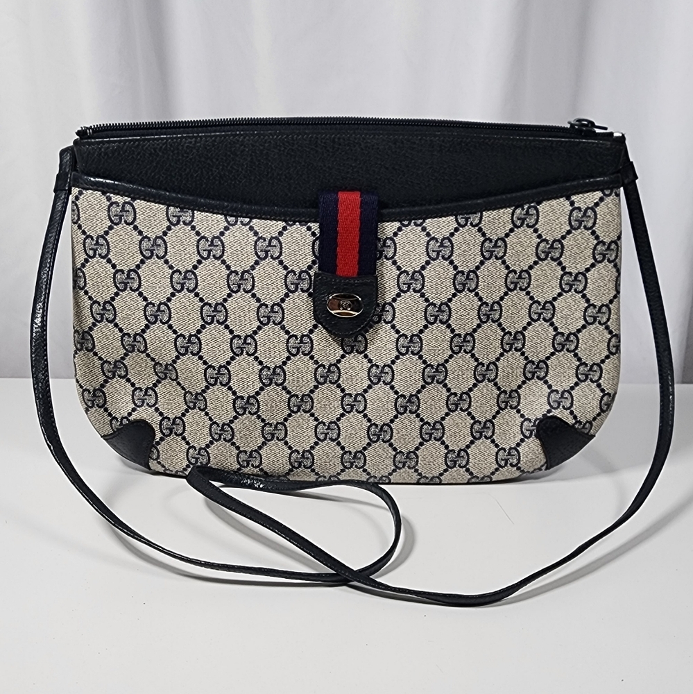 Gucci GG Sherry Line shoulder bag. Interior has been cleaned out. - Picture 1 of 16